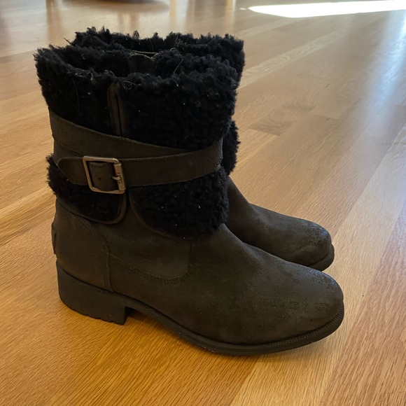 UGG Womens Blayre III Boot / Black w Sheepskin /Ankle Buckle/Side Zipper /Size 7 - Picture 10 of 11